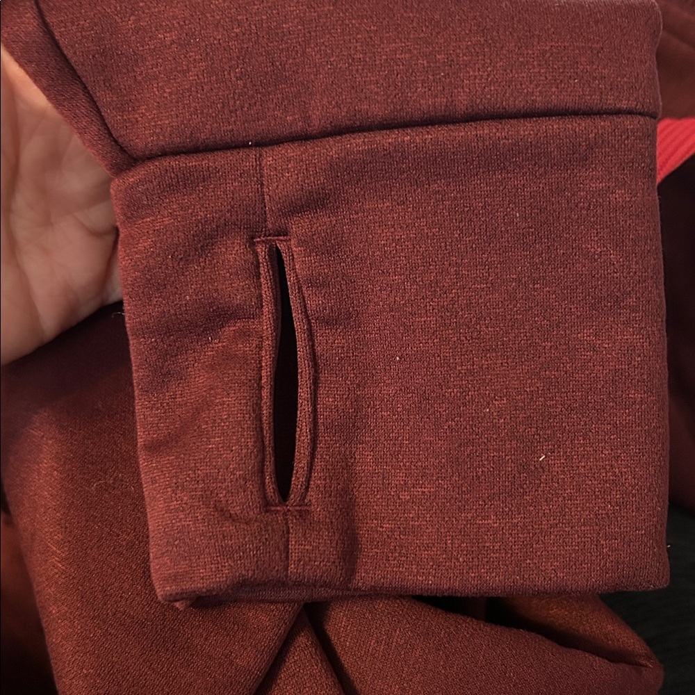 The North Face Maroon Zip-Up jacket - Picture 5 of 5